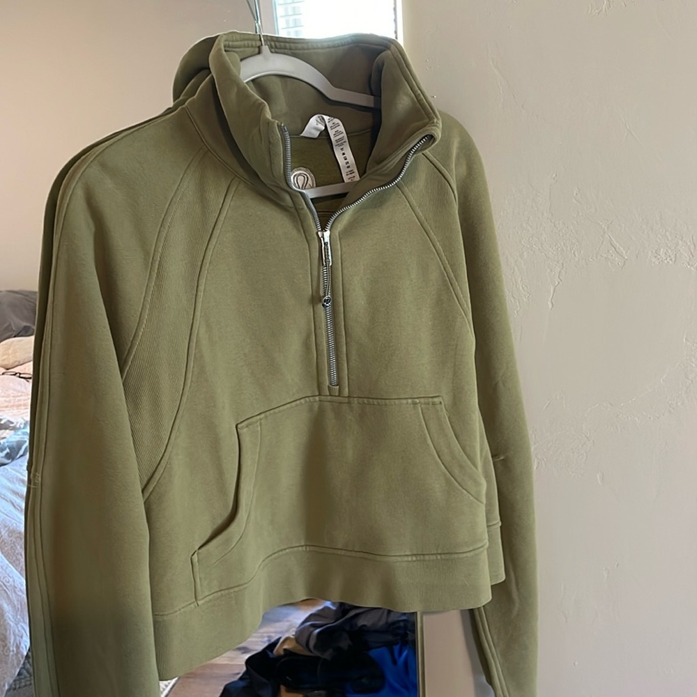 Lululemon cropped zip up m/l